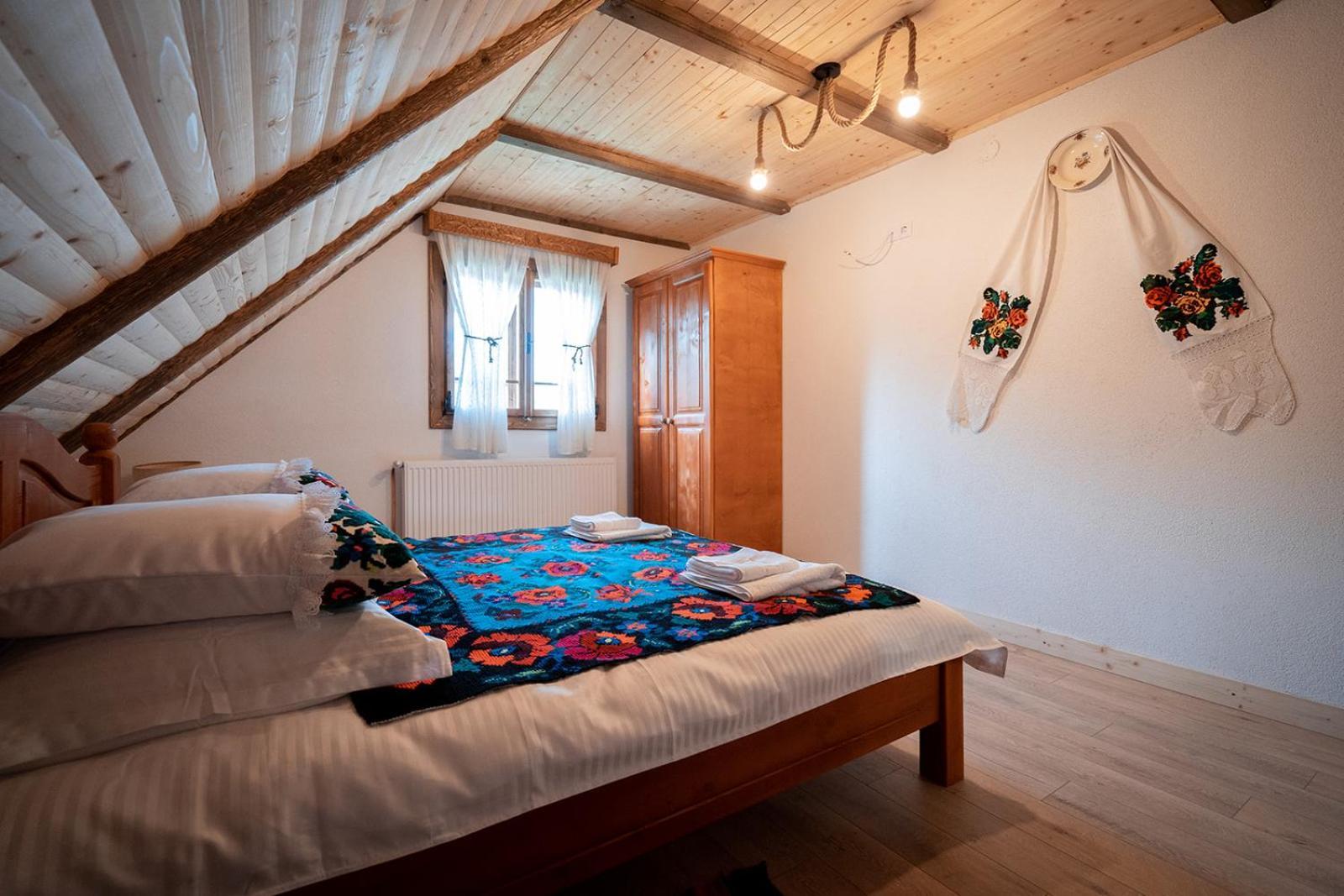 Casa Veche Breb Hotel ภายนอก รูปภาพ